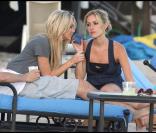 Les héroïnes de l'émission d'MTV , The Hills , sont à la plage... Magnifiques, n'est ce pas ?