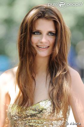 Mischa Barton sur le tournage de sa série Beautiful Life le 10/08/09 à New York