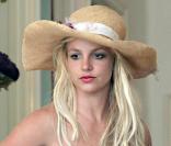 Britney Spears faisant du shopping sur le Robertson boulevard à Los Angeles le 11 août 2009