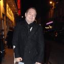 Les pieds brûlés, Cauet termine sa Cauetidienne dans la douleur... La preuve en images !