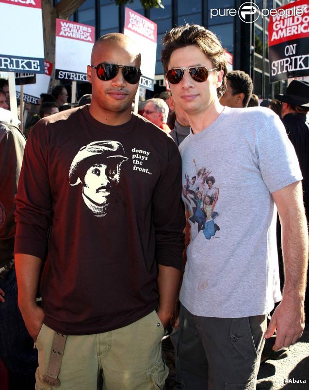 Donald Faison et Zach Braff dans Scrubs 2.0