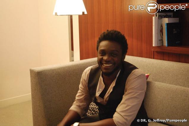 Corneille a reçu Purepeople.com, le 7 septembre 2009, pour évoquer son nouvel album :  Sans Titre 