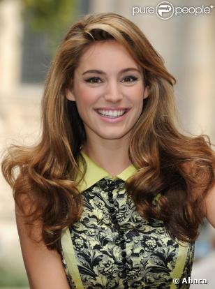 Kelly Brook à Londres pour l'inauguration d'une piste cyclable, le 8 septembre 2009