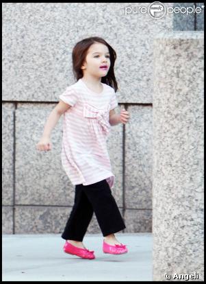 Suri Cruise à Boston (20 septembre 2009)