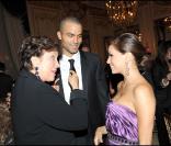 Eva Longoria et Tony Parker ont organisé le premier Par Coeur Gala, le 21 septembre 2009 à l'hôtel Meurice. Ici avec Roselyne Bachelot. 
