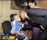 Eva Longoria et Tony Parker ont organisé le premier Par Coeur Gala pour faire rêver des enfants comme Audrey, le 21 septembre 2009 à l'hôtel Meurice.