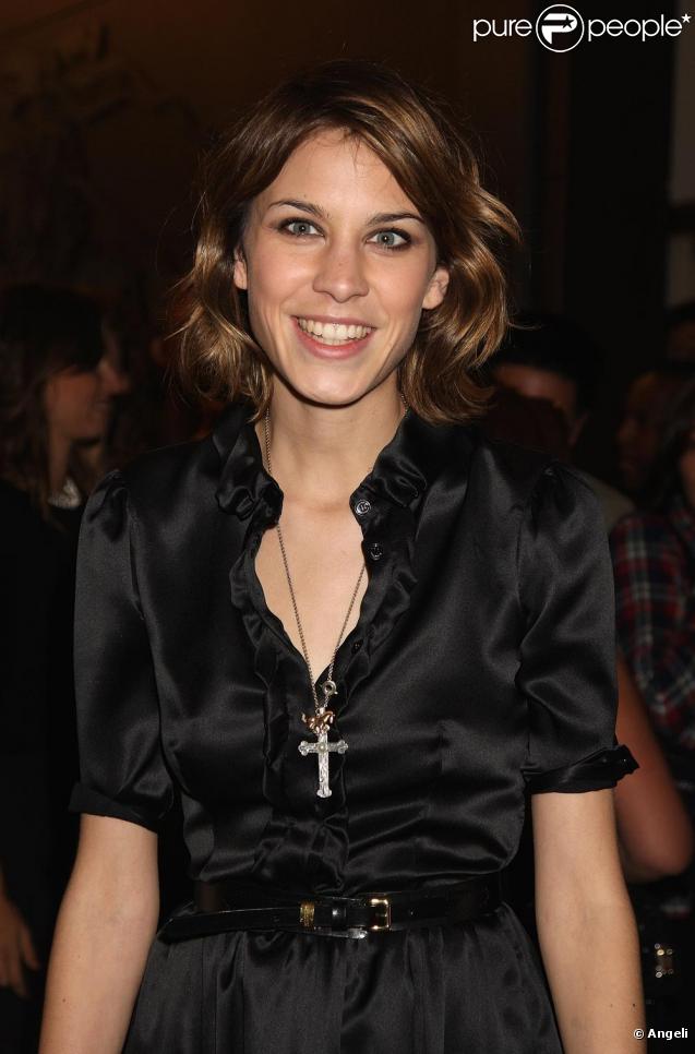 Alexa Chung à la soirée Burberry à Londres le 22/09/09