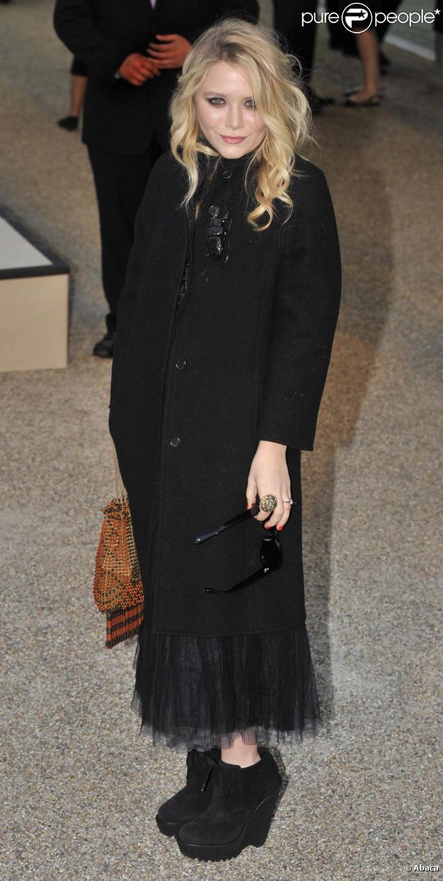 Mary-Kate Olsen au défilé Burberry à Londres le 22/09/09
