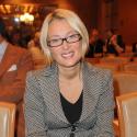 Nicoletta Mantovani, veuve de Luciano Pavarotti, se mêle aux grands noms de la mode...