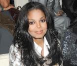 Janet Jackson au défilé Giorgio Armani lors de la Fashion Week italienne à Milan le 24 septembre 2009