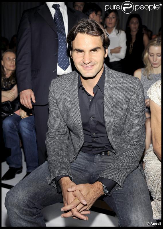 Roger Federer au défilé Versace lors de la Fashion Week italienne le 25 septembre 2009