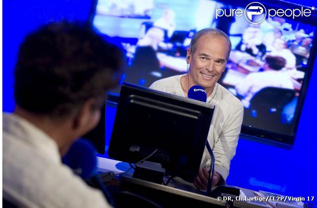Laurent Baffie pendant le tournage de son émission sur Virgin17 