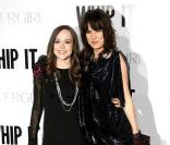 Ellen Page et Juliette Lewis à la première du film Whip it !, à Los Angeles. 29/09/09