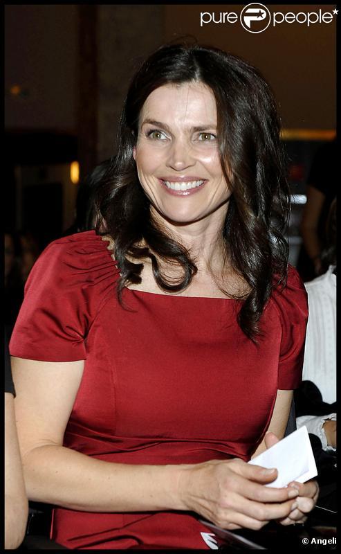 Julia Ormond aux Save the Children Awards. 30/09/09
