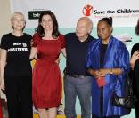 Annie Lennox, Julia Ormond, Eduardo Galeano, Barbara Hendricks et Claudia Cardinale aux Save the Children Awards. 30/09/09