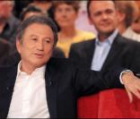 Michel Drucker sur le plateau de  Vivement Dimanche . L'émission sera diffusée le 4 octobre prochain. 30/09/09