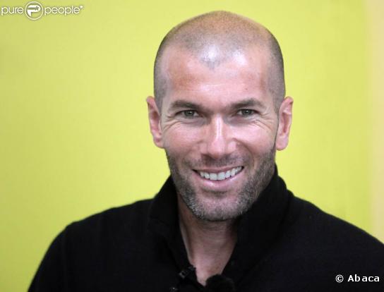 Zinedine Zidane soutient l'Algérie... pour la Coupe du Monde 2010 !