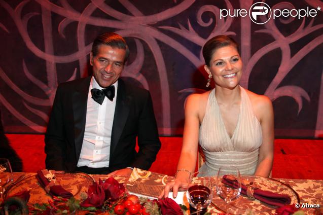 Le Prince Albert II de Monaco et la princesse Victoria de Suède au dîner de gala de l'E.O.R.T.C à l'Opéra Garnier de Monte Carlo à Monaco le 9 octobre 2009
