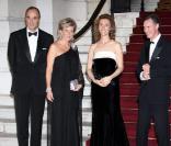 Prince Lorenz et Princesse Astrid de Belgique et Princesse Sibilia et Prince Guillaume du Luxembourg, au dîner de gala de l'E.O.R.T.C à l'Opéra Garnier de Monte Carlo à Monaco le 9 octobre 2009