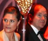 Le Prince Albert II de Monaco et la princesse Victoria de Suède au dîner de gala de l'E.O.R.T.C à l'Opéra Garnier de Monte Carlo à Monaco le 9 octobre 2009