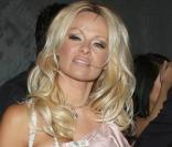 Pamela Anderson au 6ème Style Awards annuel d'Hollywood au musée Armand Hammer à Los Angeles le 11 octobre 2009
