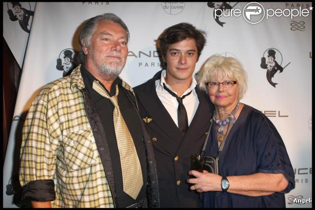Aurélien Wiik et ses parents, à l'occasion de son 29e anniversaire, à Paris, le 12 octobre 2009 !