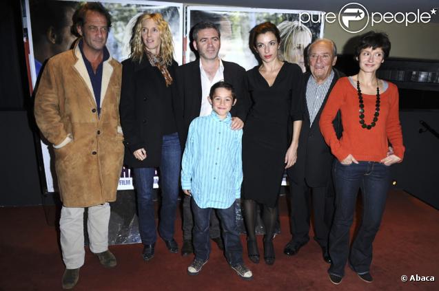 Vincent Lindon, Sandrine Kiberlain, Aure Atika, Jean-Marc Thibault et l'équipe du film lors de la première de Mademoiselle Chambon à Paris le 13 octobre 2009