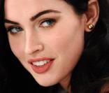 La superbe Megan Fox devient la nouvelle égérie d'Armani...