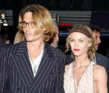 Vanessa Paradis et Johnny Depp à la première du film de monsieur, Il était une fois au Mexique... Desperado 2, en septembre 2003 