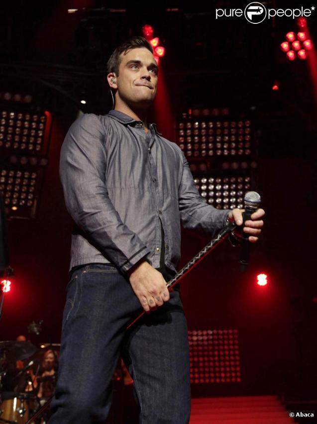 Robbie Williams, au top de sa forme pour son premier concert en trois ans, lors du BBC Electric Proms, le 20 octobre 2009