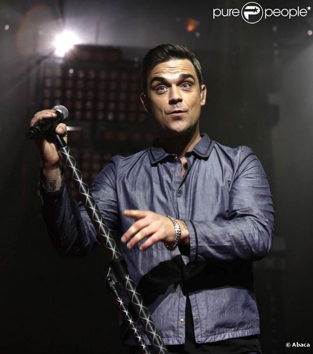 Robbie Williams, au top de sa forme pour son premier concert en trois ans, lors du BBC Electric Proms, le 20 octobre 2009