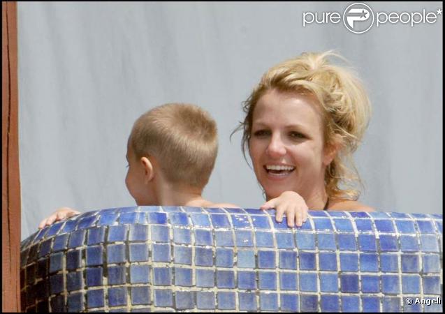 Britney Spears partage un dernier instant avec ses enfants avant de s'envoler en Australie.