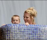 Britney Spears partage un dernier instant avec ses enfants avant de s'envoler en Australie.