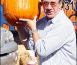 Tim Allen et sa citrouille<br />
