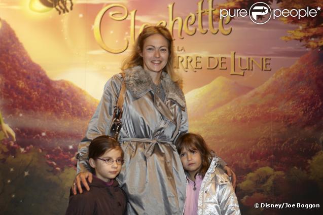 Alexandra Vandernoot et sa fille à l'occasion de la projection du dessin animé Clochette et la Pierre de Lune, le 25 octobre 2009