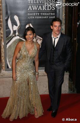 Jonathan Rhys-Meyers et sa femme, lors des IFTA, en Irlande