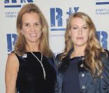 Kerry Kennedy et Barbara Berlusconi lors du gala à Milan le 29 octobre 2009 pour la Fondation Robert Kennedy