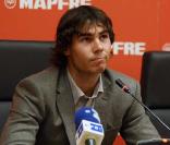 Rafael Nadal reçoit le prix Espagnol Unviversel 2009, puis s'exprime sur les révélations d'Andre Agassi, le 29 octobre  2009 à Madrid.