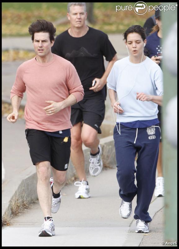 Katie Holmes et Tom Cruise font du jogging (Santa Monica - 31 octobre 2009)