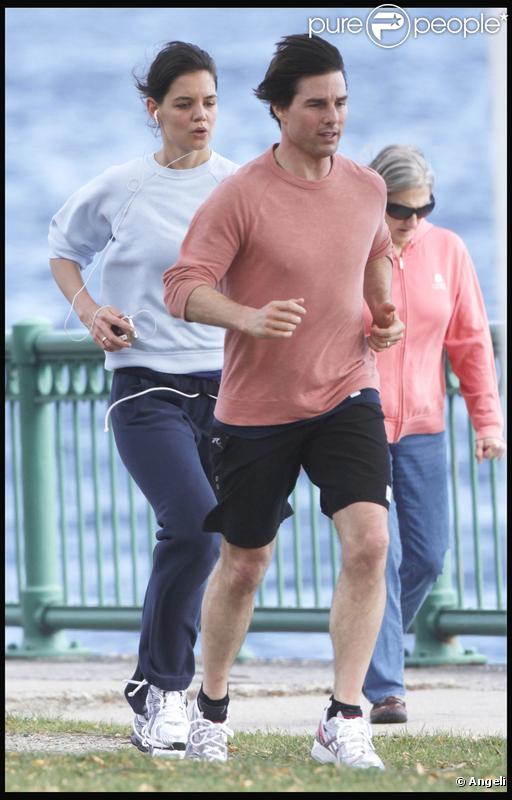 Katie Holmes et Tom Cruise font du jogging (Santa Monica - 31 octobre 2009)