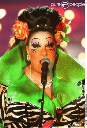 En 1991 Marianne James avec son maquillage délirant d'Ultima Recital