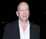 Bruce Willis et son épouse se rendent au restaurant. 04/11/09