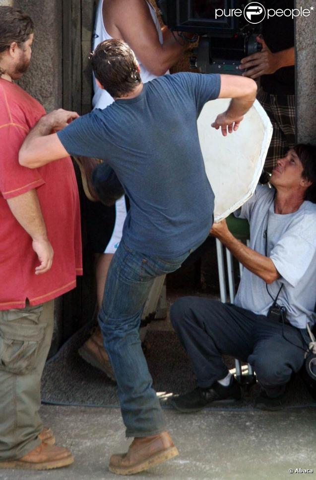 Matthew Fox et Jorge Garcia sur le tournage de Lost à Hawaï le 20 octobre 2009
