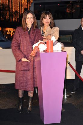Elsa Zylberstein et Tina Kieffer ont inauguré les lumières de Noël des Galeries Lafayette. 05/11/2009