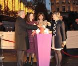 Elsa Zylberstein a inauguré les lumières de Noël des Galeries Lafayette. 05/11/2009