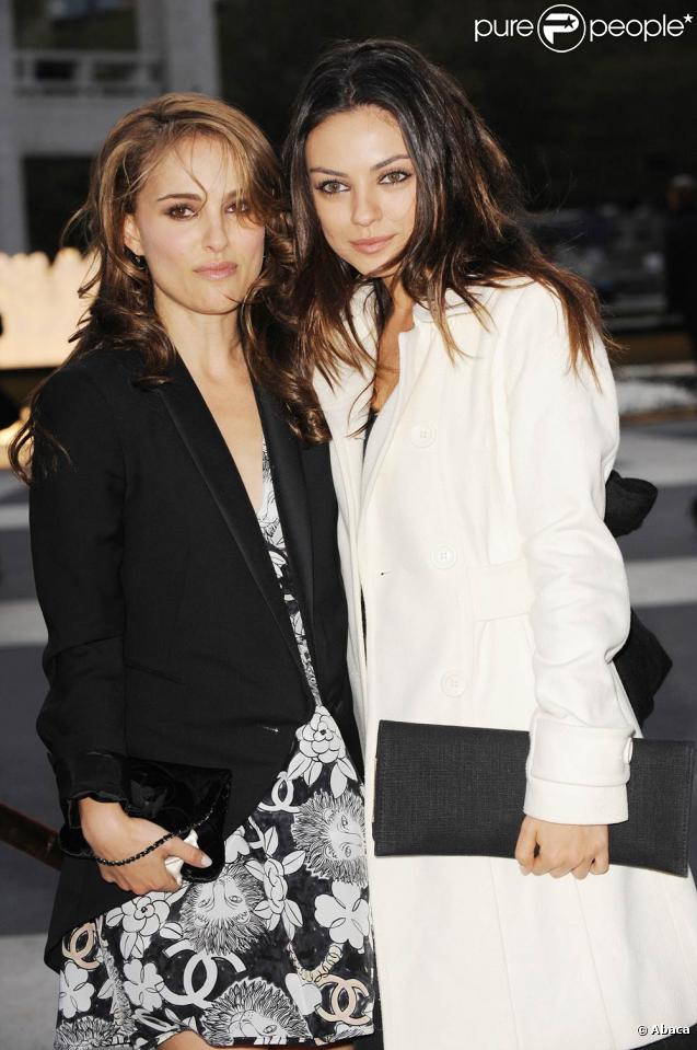Natalie Portman et Mila Kunis au générique de  Black Swan .