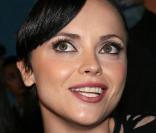 Christina Ricci avec une jolie coupe courte