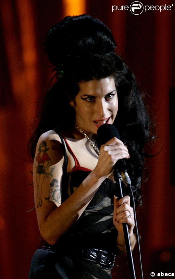 Amy Winehouse aux Brit Awards 2008