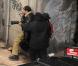Le photographe Steve Sands se fait malmener par les gardes du corps de Rihanna, sur le lieu du tournage de son nouveau clip Wait your turn, à New York