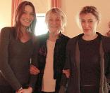 Carla Bruni, sa mère Marisa et sa soeur Valeria, ont rendu hommage à Alberto Bruni-Tedeschi lors d'une soirée où les archives du compositeur turinois ont été cédées à la fondation Cini, le 3 novembre 2009